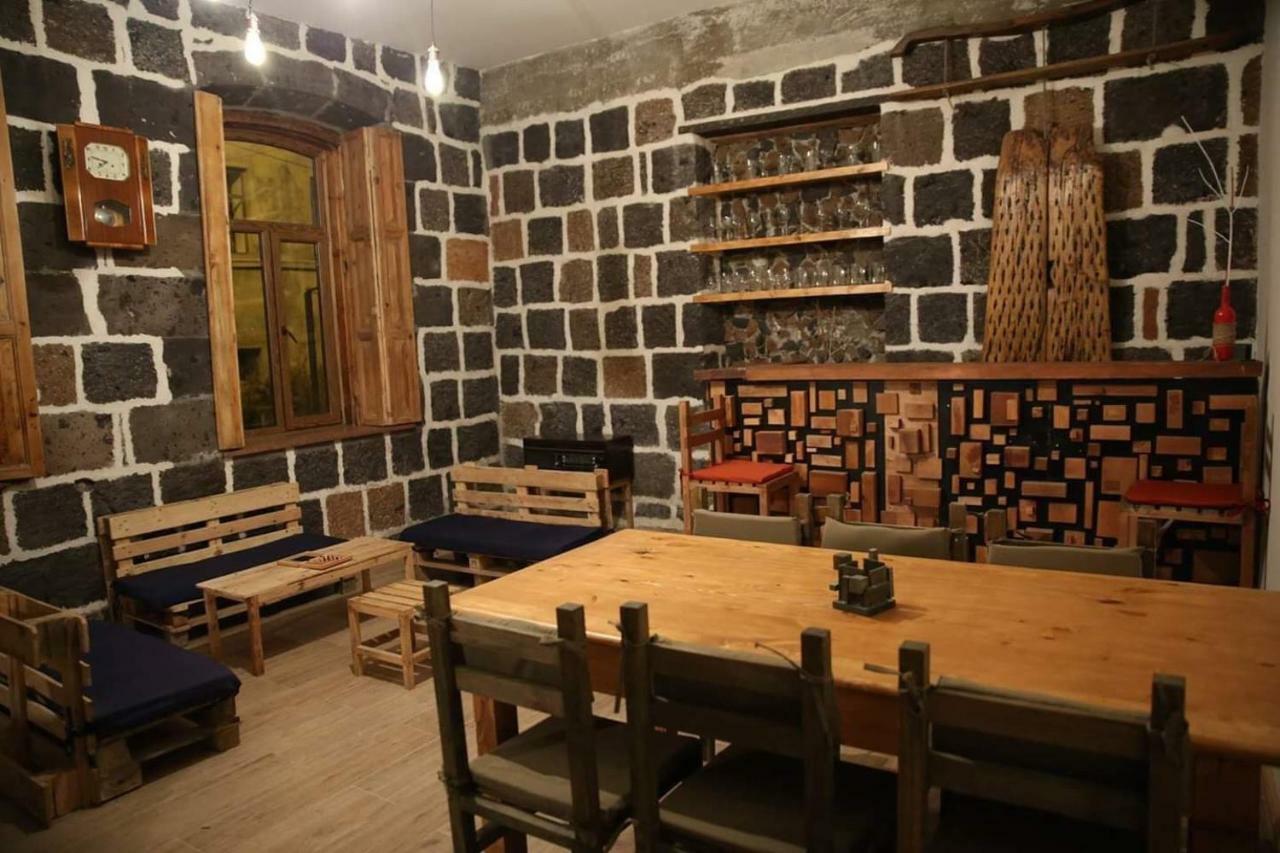 Guesthouse Emma Gyumri Eksteriør bilde