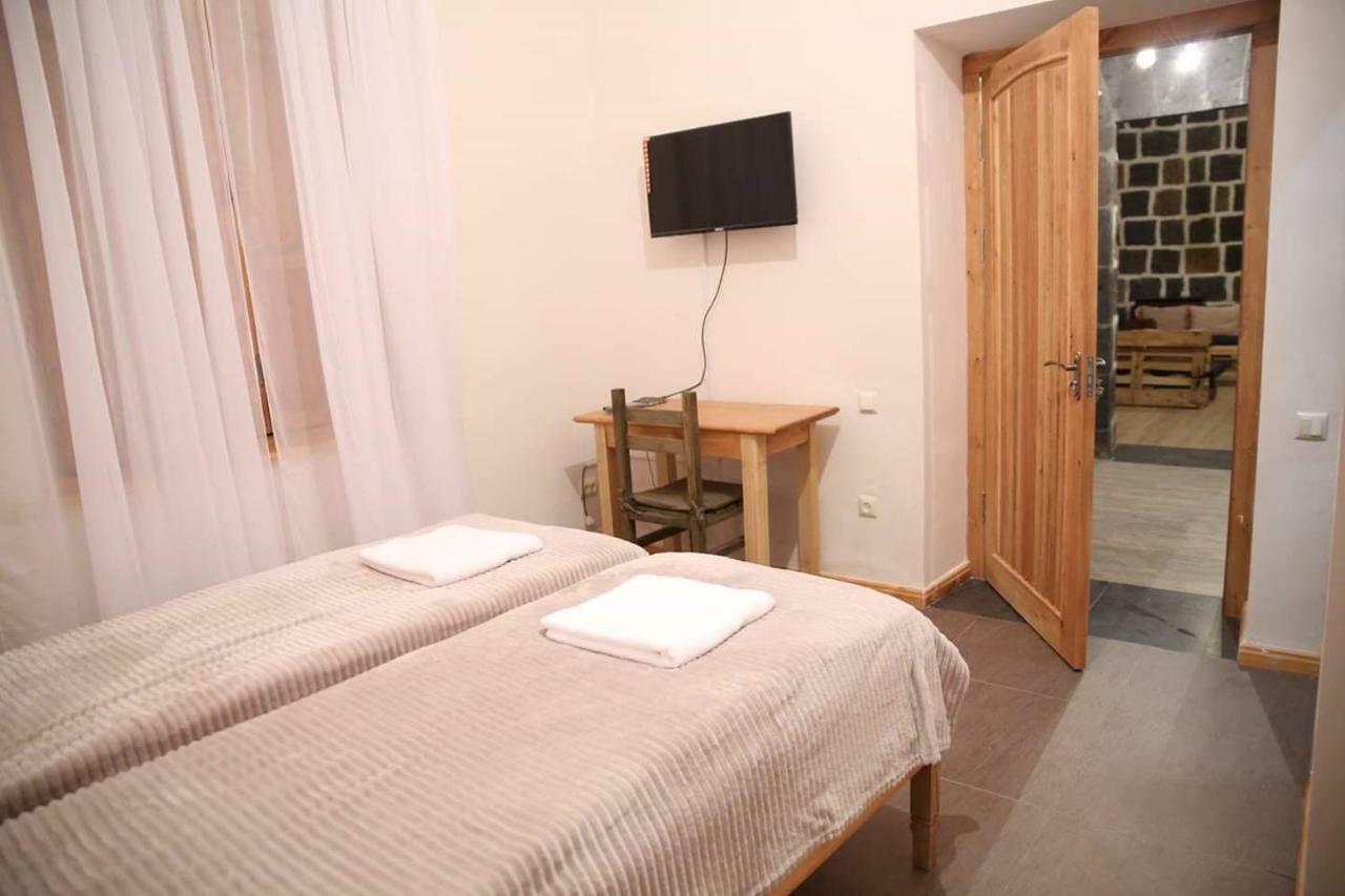 Guesthouse Emma Gyumri Eksteriør bilde