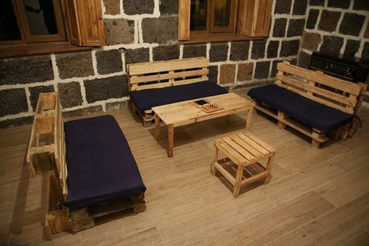 Guesthouse Emma Gyumri Eksteriør bilde